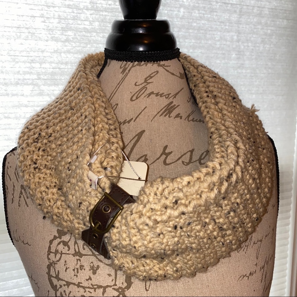 Simply Noelle New With Tags Sweater Scarf NWT